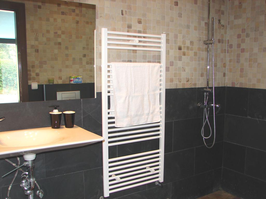 Casa Ceca De La Playa Y Barcelona, Con Piscina Climatizada Y Jacuzzi Villa Vallromanes Værelse billede